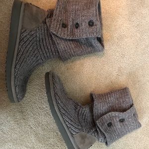 Grey knit uggs